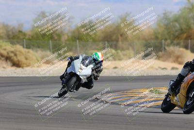 media/Nov-05-2022-SoCal Trackdays (Sat) [[f8d9b725ab]]/Turn 2 (1120am)/